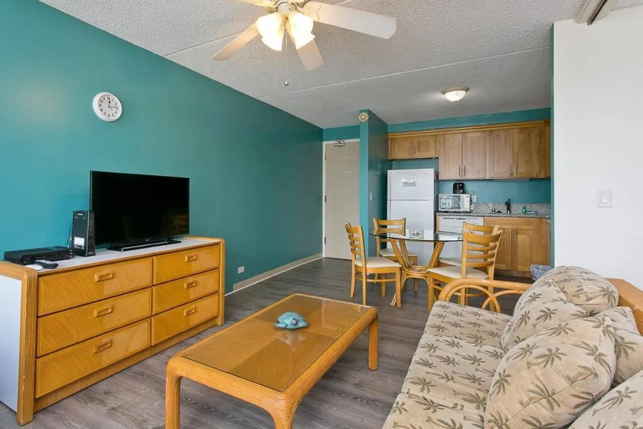 Royal Kuhio 1602 - Spacious Studio With Stunning Mountain Views In The Heart Of Waikiki! Honolulu